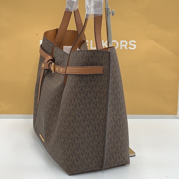 MICHAEL KORS 
Emilia Large Logo Tote Bag BROWN SIGNATURE COLOR - Picture 7 of 15